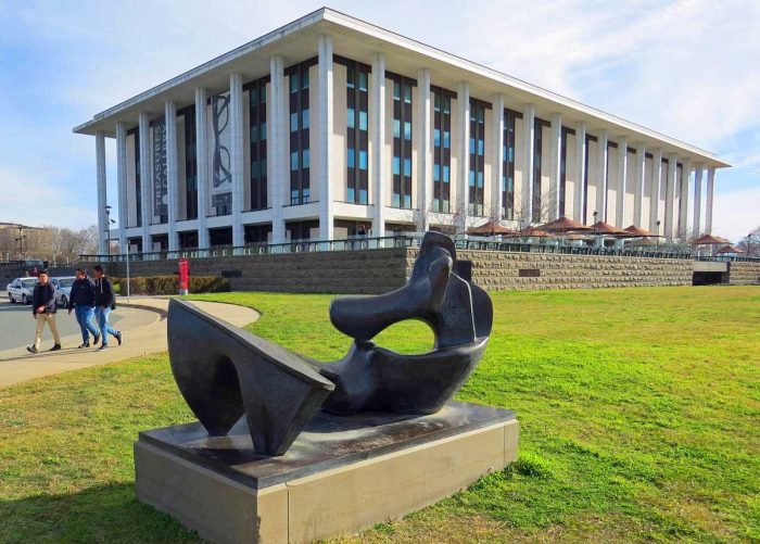 trung tâm khoa học chơi gì ở Canberra