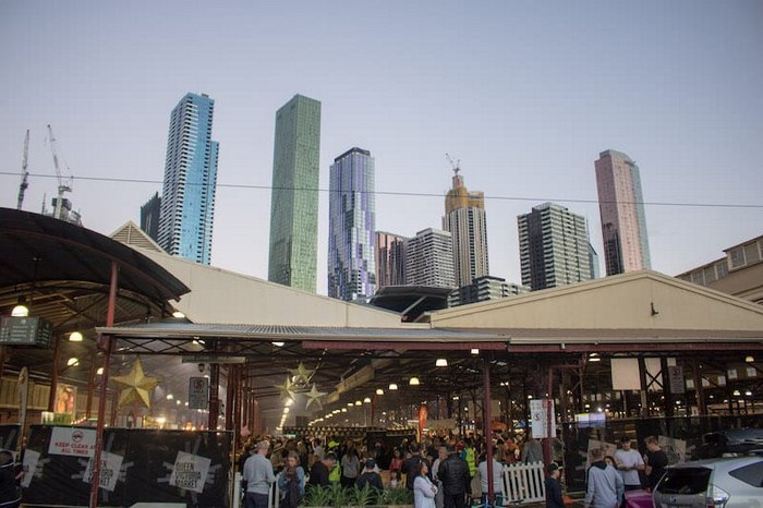 Chợ Nữ Hoàng Victoria - Du khách tại chợ