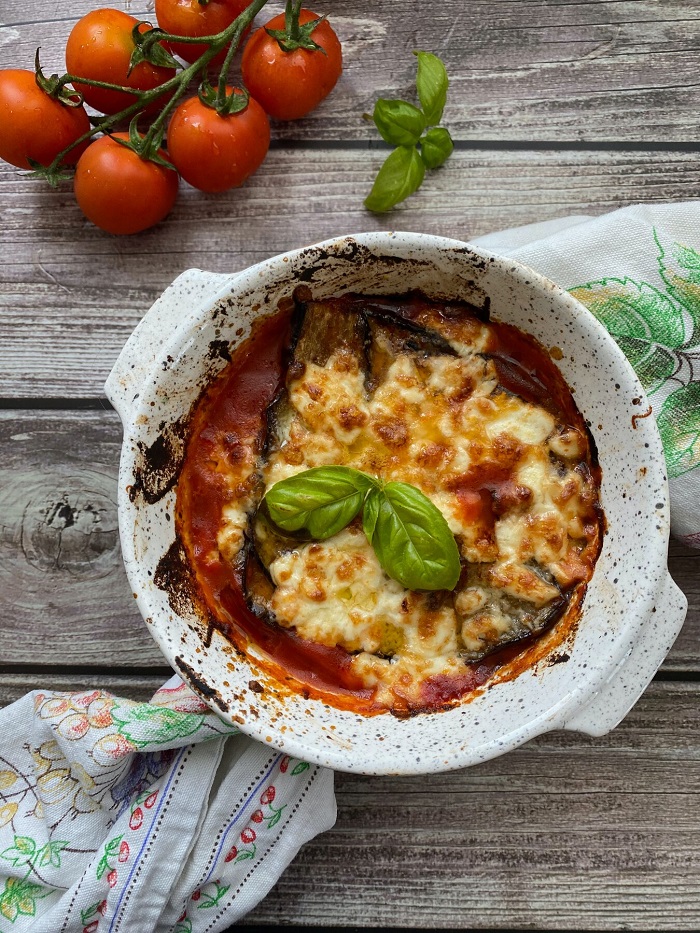 Gà parmigiana thơm ngon, béo ngậy - đặc sản Úc