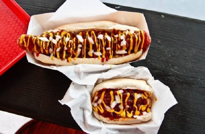Kinh nghiệm du lịch Melbourne - Bánh kẹp xúc xích