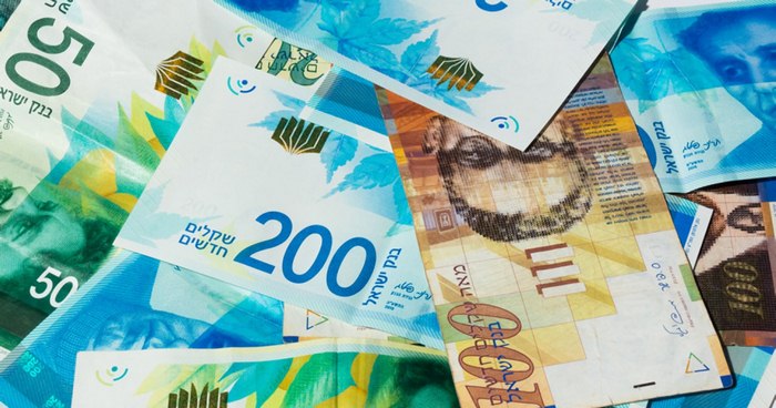 Tháp chuông National Carillon - Đổi tiền tệ.