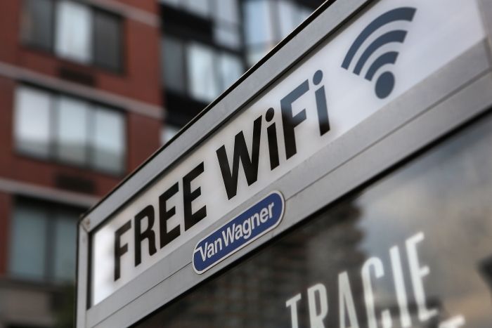 Du lịch úc tháng 10 Wifi ở khách sạn hoặc tại sân bay được sử dụng miễn phí
