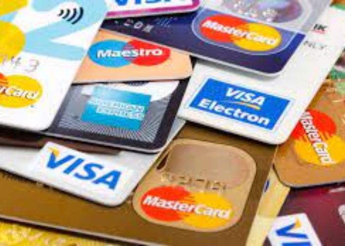 Đi Úc được mang bao nhiêu tiền - Thẻ ngân hàng