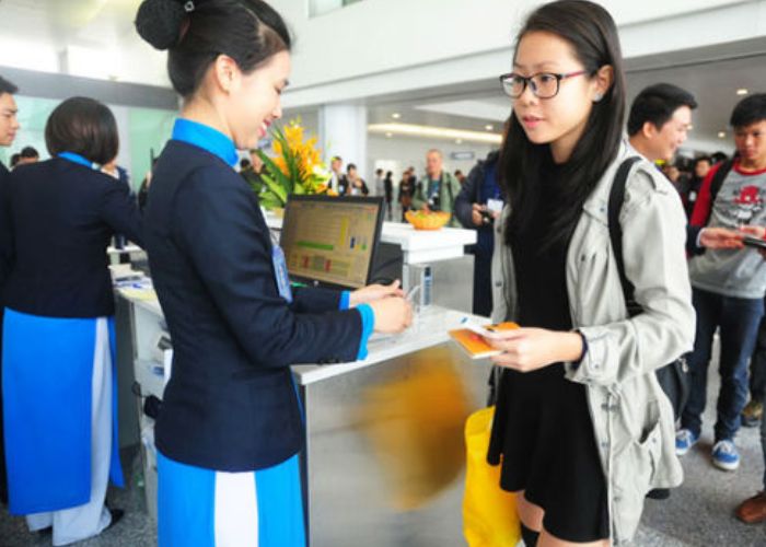 Đi Úc được mang bao nhiêu tiền - Nếu mang vượt mức 5,000 USD (đối với ngoại tệ) hoặc 15.000.000 VNĐ (đối với tiền Việt) khi đi du lịch Úc bạn cần phải làm thủ tục