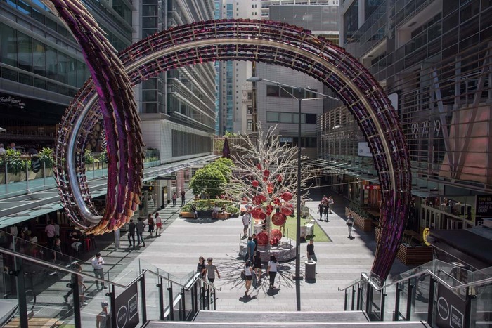 Trung tâm mua sắm ở Sydney - World Square luôn đông đúc khách tham quan và mua sắm.