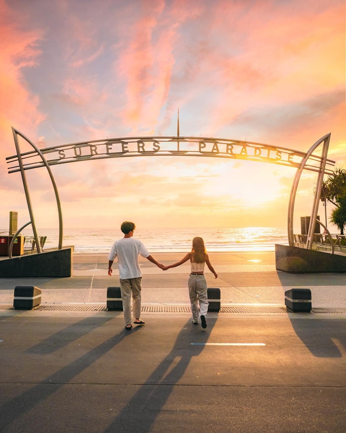 Tận hưởng kỳ nghỉ dưỡng tuyệt vời tại bãi biển Gold Coast. Nguồn: takuma_reina