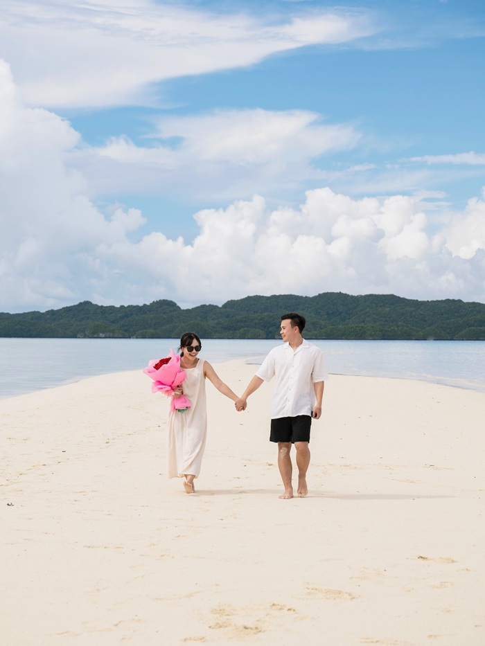 Thư giãn dạo bước trên dải cát độc đáo của Bãi biển Long Beach. Nguồn: sarah_liyun và derek_05230