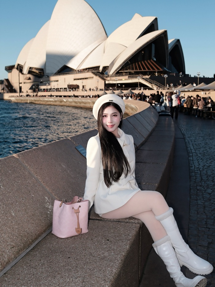 Tham quan nhà hát Sydney Opera House với kiến trúc ấn tượng. Nguồn: ngoc.dieuuu