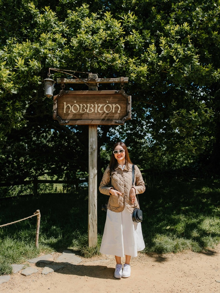 Lựa chọn tour làng Hobbit New Zealand phù hợp với ngân sách. Nguồn: pimpatty